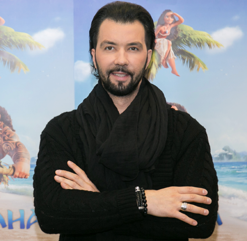 Григорий Сиятвинда: «Мой персонаж очень многогранный и глубокий. И диковат, естественно. Иначе меня бы не позвали»