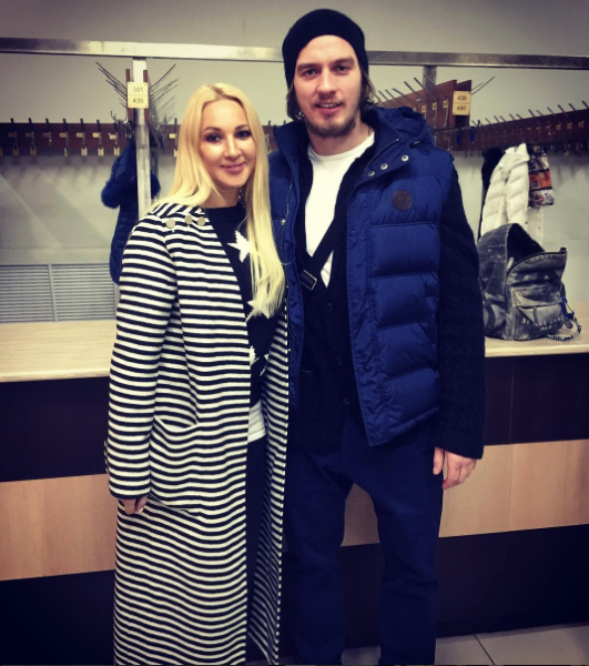 У Леры Кудрявцевой отнимается нога