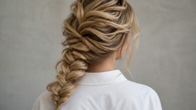 Небрежная прическа с косой