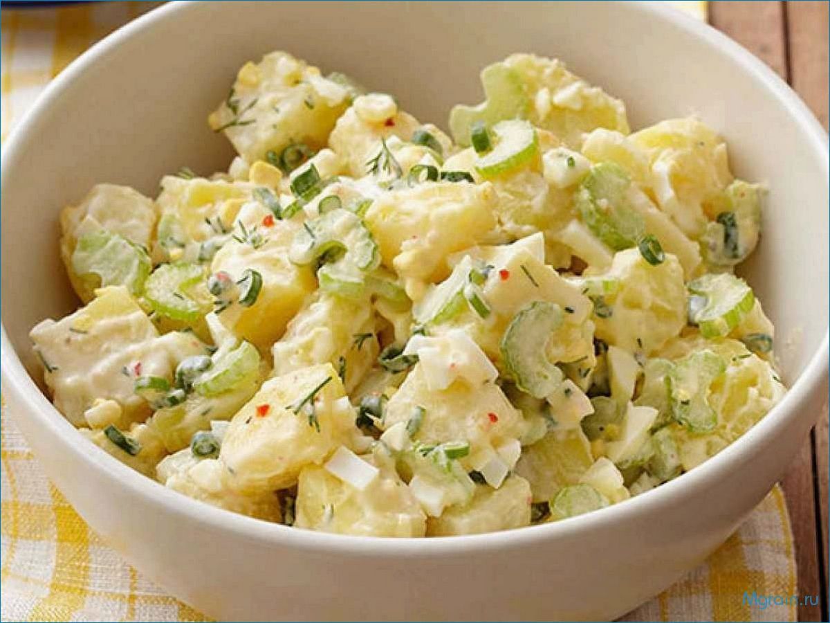 Сочный и аппетитный салат с картофелем 